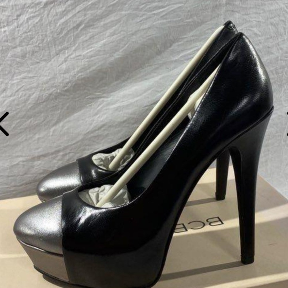 BCBGeneration Black Leather Silver Cap Toe Platform Pumps Heels Size 6B/36